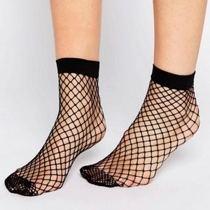 Fishnet Ankle Socks